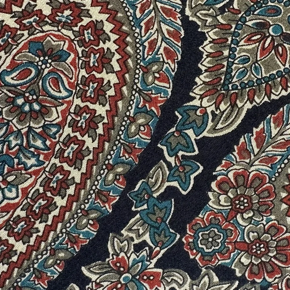 Aquascutum London All Silk Paisley Floral Necktie Vintage Hand Finished 56x3.5in